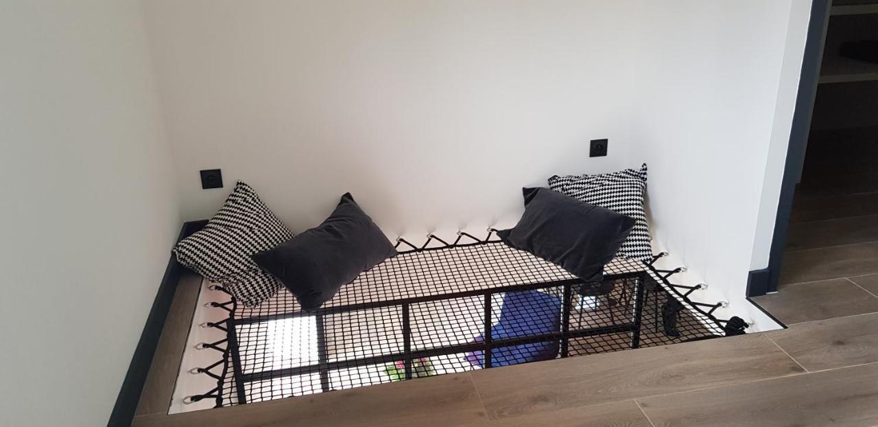 Villa Entiere Du Chateau Lacroix De Civrac 3 Ch, 3 Sdb, Piscine Xxl,Sauna, 4 Etoiles,7 Pers Luaran gambar